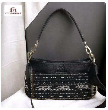 Bumi Hobo Ulos
